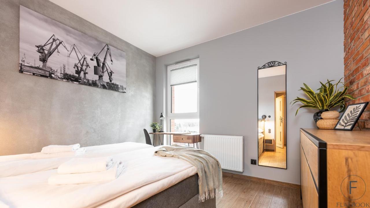 Flatbook - City Center Apartments Aura 40 그단스크 외부 사진